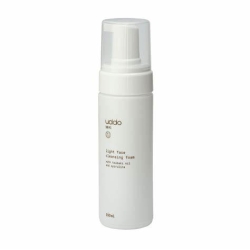 Uddo Lekka pianka do mycia twarzy z olejem tsubaki 150ml